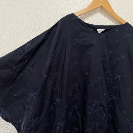 LOISIR 刺繍ワンピース