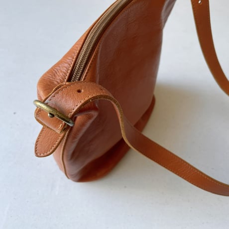 IL BISONTE  バケツショルダーバッグ