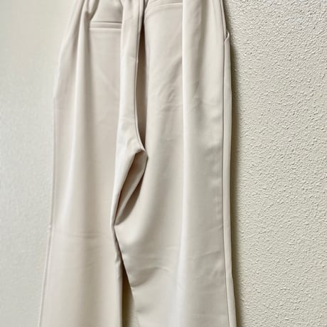 販売継続品 / anana テーパードパンツ グレージュ
