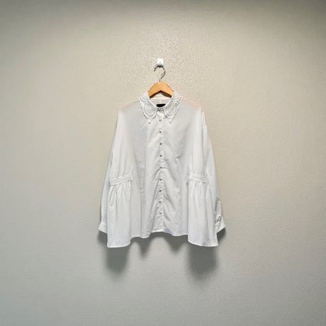2026SS / 販売継続品 /  オオカミとフクロウ  オオカミと小鳥の囀る木の下で ブラウス
