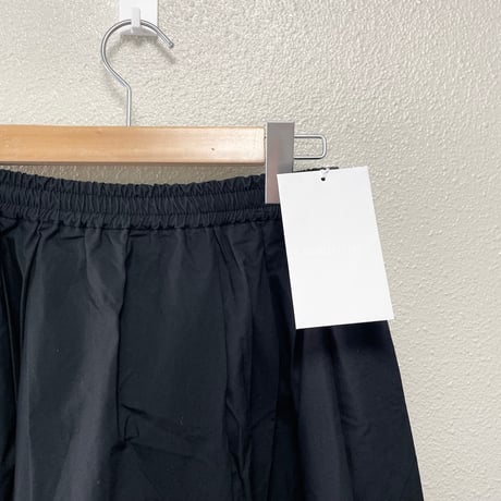 販売継続品 / タグ付き未使用品 / MARMARMAR タックボリュームスカート