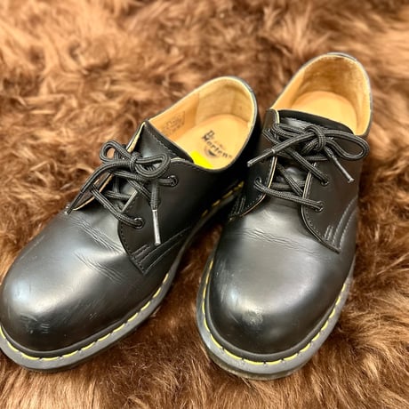 Dr. Martens 3ホールシューズ