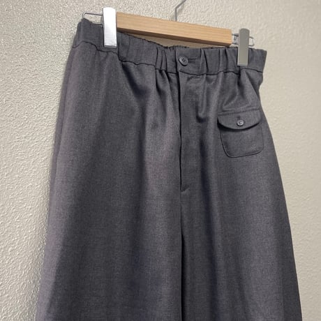 2025AW / 販促継続品 休日と詩 ダックワーズパンツ