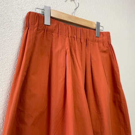 2024SS / HUIS. オーガニックコットンスカートパンツ 505