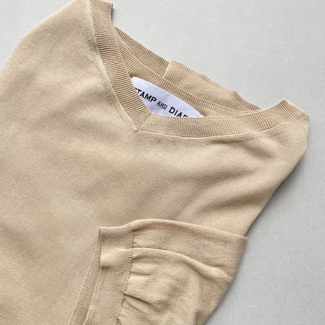 販売継続品/ STAMP AND DIARY スイスコットンVネックワイドプルオーバー