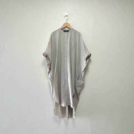 mizuiro ind バックギャザーノースリーブ ロングシャツワンピース【グレー】