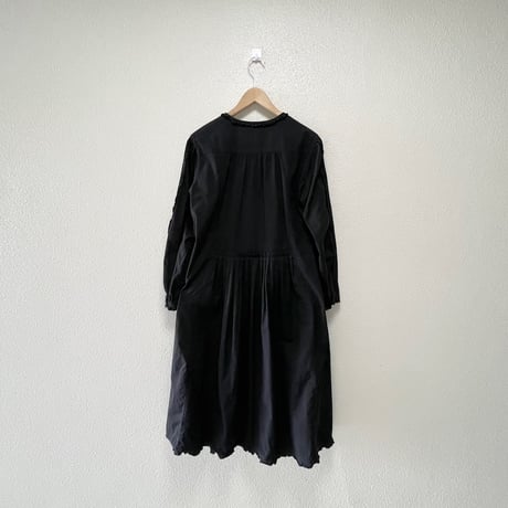 PINK HOUSE  ピンタックフリルブラックドレス