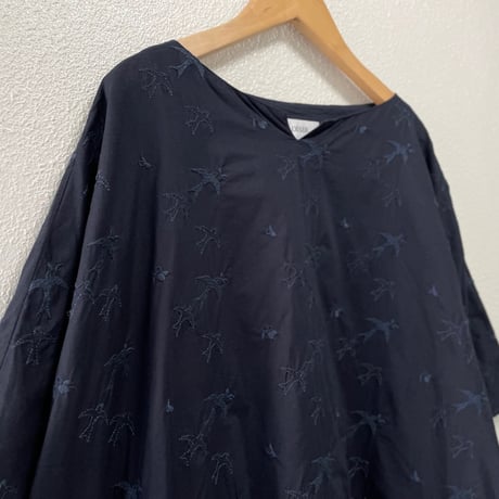 LOISIR 刺繍ワンピース