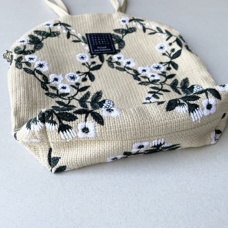 mina perhonen muffin bag -flower crown-