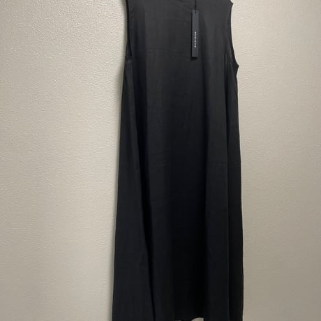 2025SS / タグ付き未使用品 / 販売継続品 / mizuiro ind  リネンノースリーブワンピース