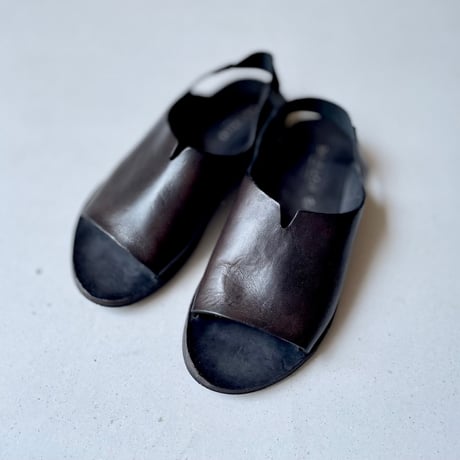 BRADOR/ブラドール LEATHER SANDALS