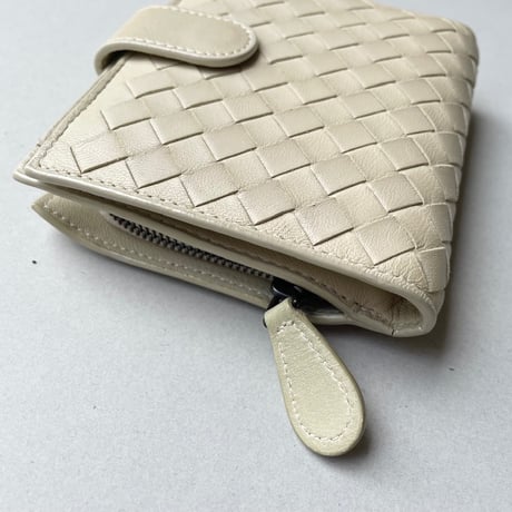 Bottega Veneta イントレチャート レザーウォレット