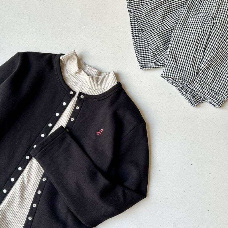 agne's b. × ADAM ET ROPE' 別注カーディガンプレッション | Lisu