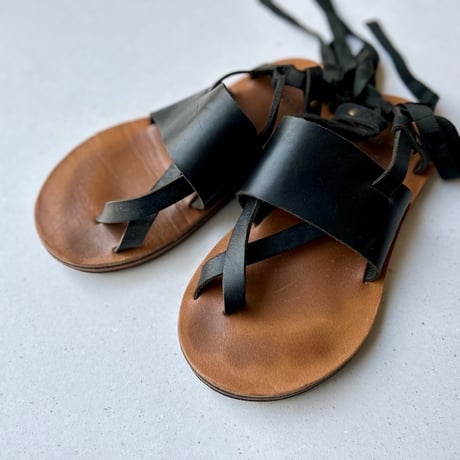 AUTTAA オーバーサイズフリップサンダル