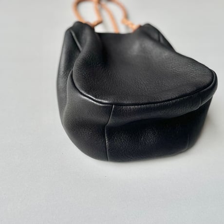 販売継続品 / nuitomeru 山羊革 巾着トートバッグ