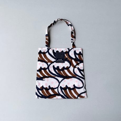 人気完売品 / minaperhonen mini bag -nami-