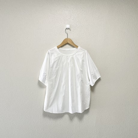 販売継続品 / TORIHS フロントレースT(花柄) 3(L)