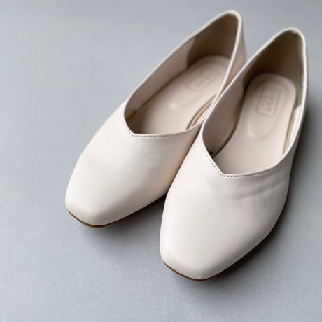2024SS / 販売継続品 / 卑弥呼 【耐水】スクエアトウパンプス