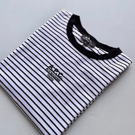 2025SS / A.P.C. ×  FREAK'S STORE 別注 T-SHIRT DESIREE スモールロゴTシャツ