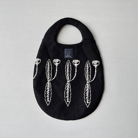2023SS / 人気完売品 / minaperhonen egg bag -developpe-