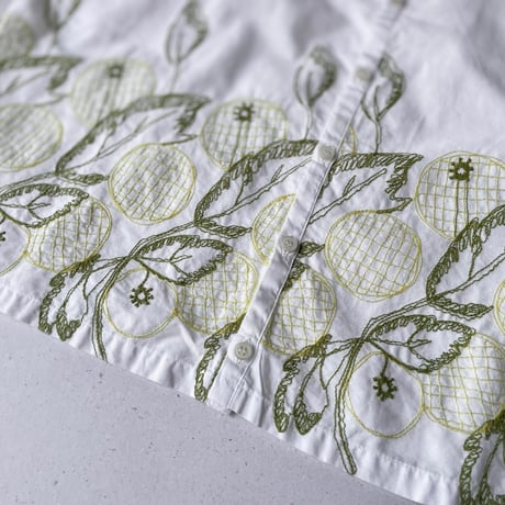 grin シトラス刺繍スタンドシャツ