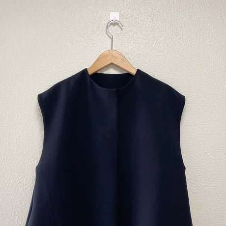 販売継続品 / anana フリルヘムベスト