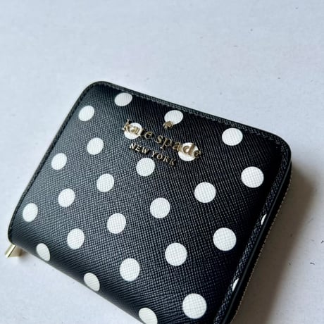 kate spade new york ドットスモールジップアラウンドウォレット