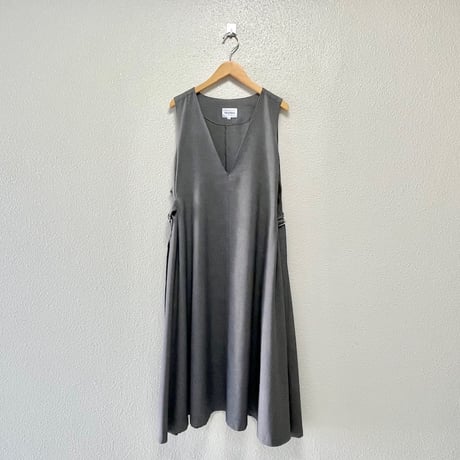 販売継続品 / foufou  v neck jumper skirt