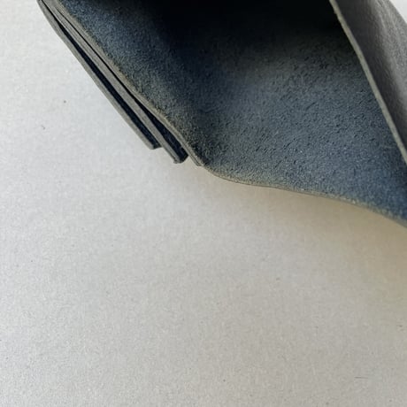 販売継続品 / IL BISONTE 二つ折り財布
