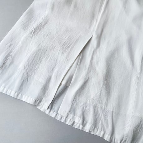2025SS / 未使用品 iki レーヨンちりめんノースリワンピース
