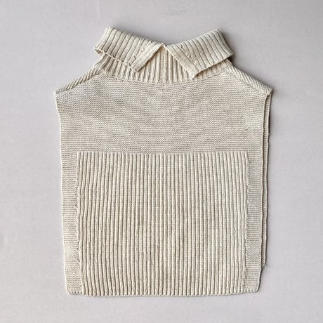 2023AW / KURASHI&Trips PUBLISHING「首もとすっきり、しっかりあたたか」ウール混のタートルネックウォーマー / アイボリー