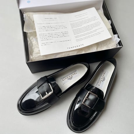 未使用品 / 販売継続品 TEMPERATE GLEN ゴールドバックルベルト ローファー(レイン対応)