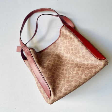 COACH ハドリーホーボー シグネチャーキャンバス