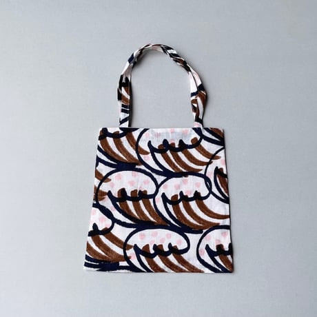 人気完売品 / minaperhonen mini bag -nami-