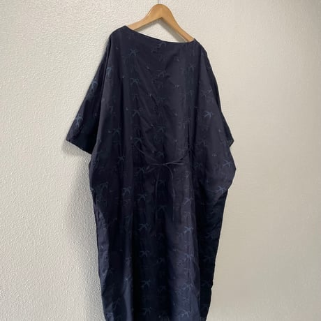 LOISIR 刺繍ワンピース