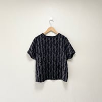 grin 刺繍ボックスプルオーバー