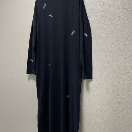 人気完売品 / minaperhonen -choucho- カットソードレス