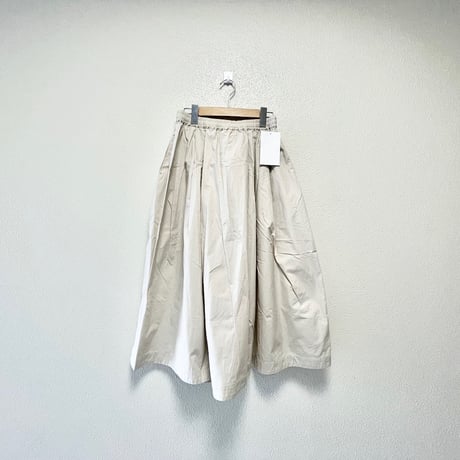 販売継続品 / タグ付き未使用品 / MARMARMAR タックボリュームスカート