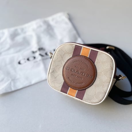 COACH ミニ デンプシー カメラバッグ