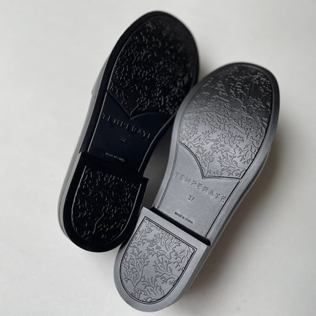 未使用品 / 販売継続品 TEMPERATE GLEN ゴールドバックルベルト ローファー(レイン対応)
