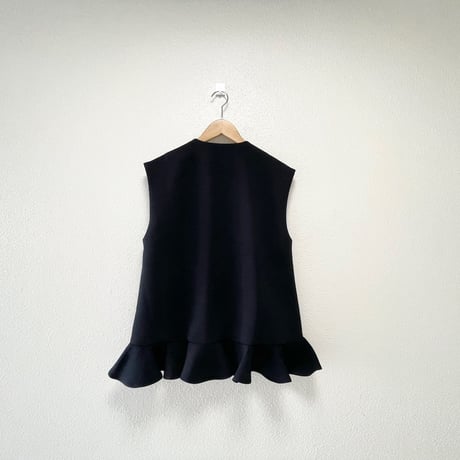販売継続品 / anana フリルヘムベスト