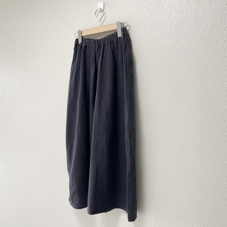 定番品 / あたう洋裁店 ポンポンマム サルエルパンツ ブラック