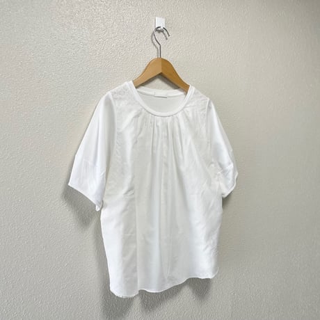 販売継続品 / TORIHS フロントレースT(花柄)  2(S-M)