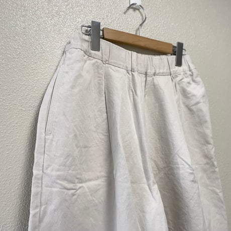 yuni コットンリネンタックパンツ