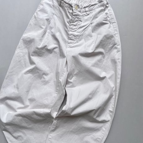 nest Robe コットン2タックテーパードパンツ