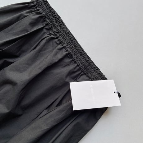 販売継続品 / タグ付き未使用品 / MARMARMAR タックボリュームスカート
