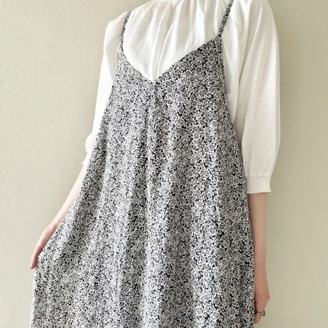 nest Robe ヘンプ BLACK FLOWEL ワンピース