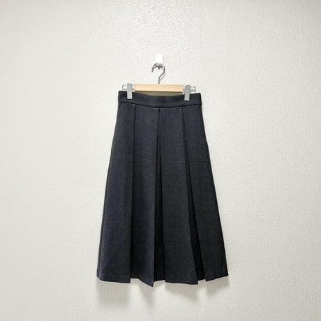 used ボックスプリーツスカート