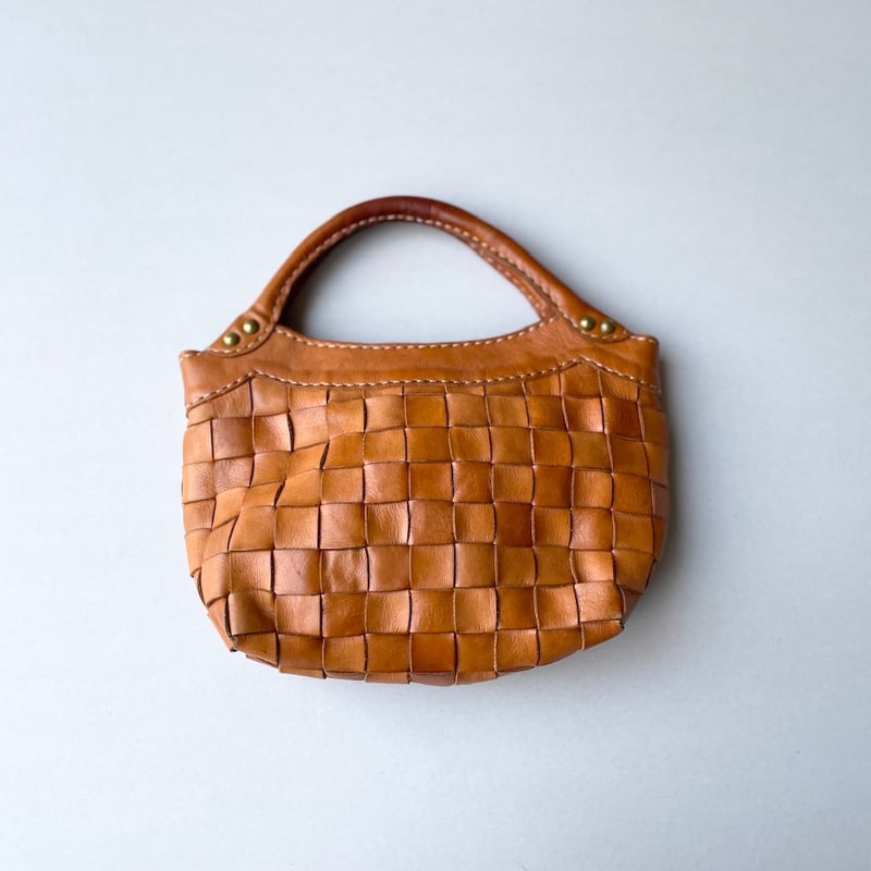 CUNE × robitaレザーメッシュボディバッグ 中古品 CUNE × robitaレザーメッシュボディバッグ 中古品
