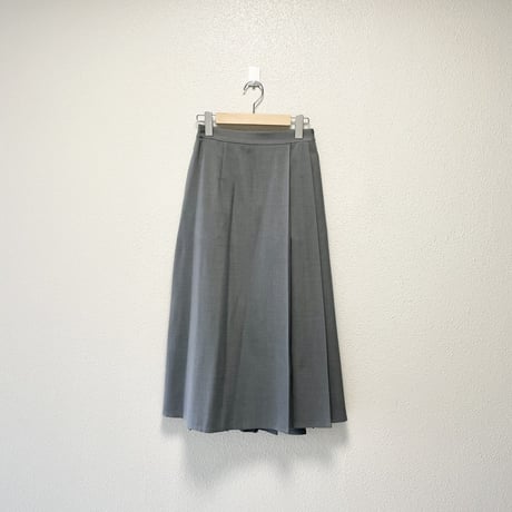 休日と詩 トリトンスカート